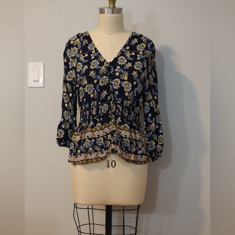 Mi Ami Francesca’s Navy Floral Blouse